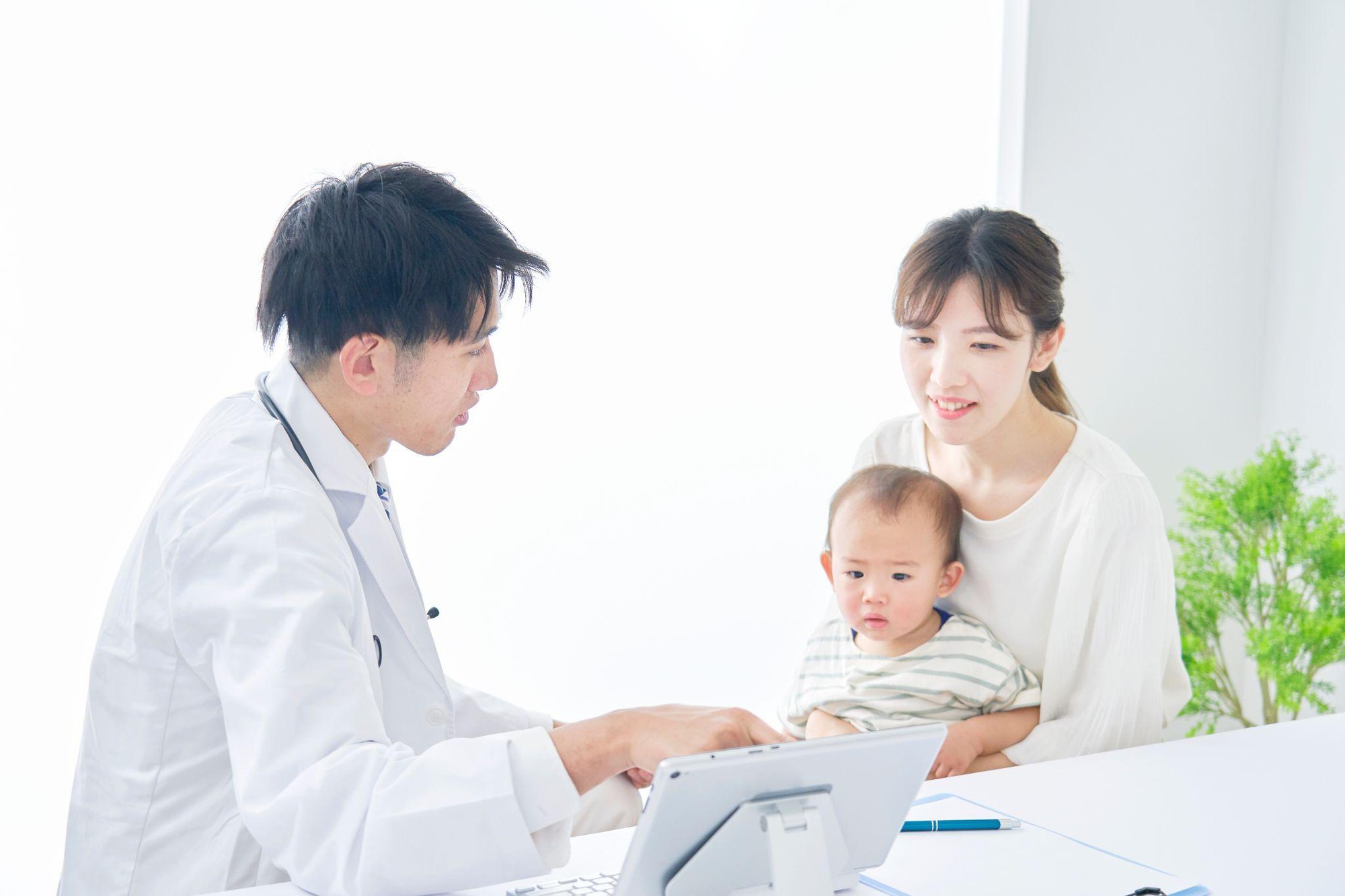 Hiểu lầm của cha mẹ, trẻ lỡ cơ hội ph&ograve;ng RSV - Ảnh 4.