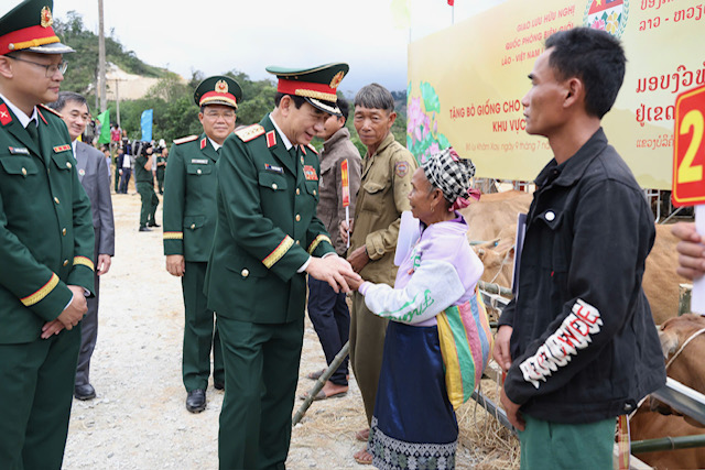 Bồi đắp t&igrave;nh đo&agrave;n kết đặc biệt Việt Nam - L&agrave;o bằng những việc l&agrave;m thiết thực - Ảnh 8.