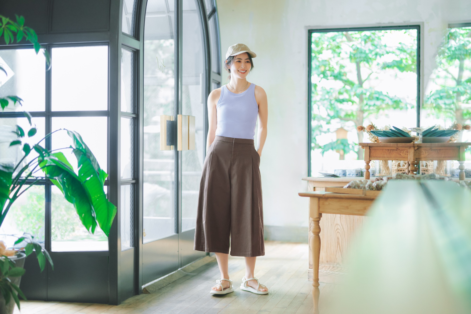 Lưu ngay loạt c&ocirc;ng thức phối đồ gi&uacute;p cả nh&agrave; &ldquo;c&acirc;n&rdquo; mọi lịch tr&igrave;nh h&egrave; n&agrave;y - Ảnh 3.