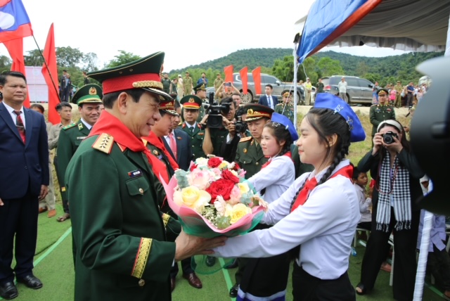 Bồi đắp t&igrave;nh đo&agrave;n kết đặc biệt Việt Nam - L&agrave;o bằng những việc l&agrave;m thiết thực - Ảnh 3.