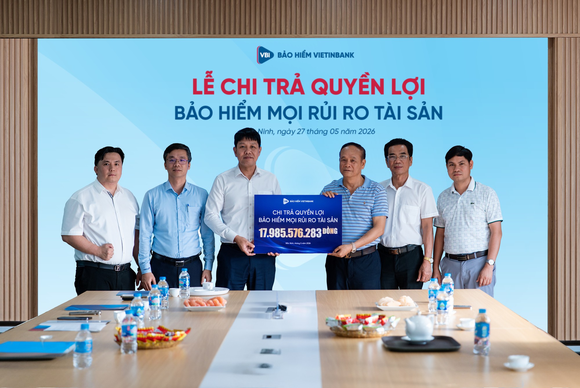 VBI vững v&agrave;ng Top 3 bảo hiểm uy t&iacute;n do Vietnam Report vinh danh, tạo đ&agrave; cho giai đoạn tăng trưởng mới - Ảnh 1.