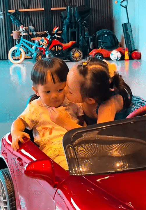 Ái nữ nhà Cường Đô La đón tuổi lên 6 "chất lừ", càng lớn càng ra dáng chị lớn trong nhà- Ảnh 14.