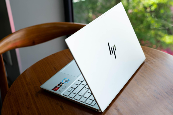 Sinh viên năm 3, năm 4 nên nâng cấp laptop như thế nào?- Ảnh 2.