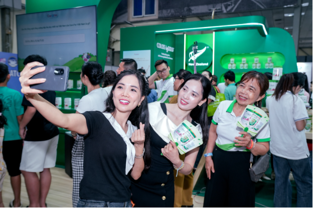Nơi phụ nữ t&igrave;m thấy phi&ecirc;n bản l&atilde;nh đạo của ri&ecirc;ng m&igrave;nh - Ảnh 2.