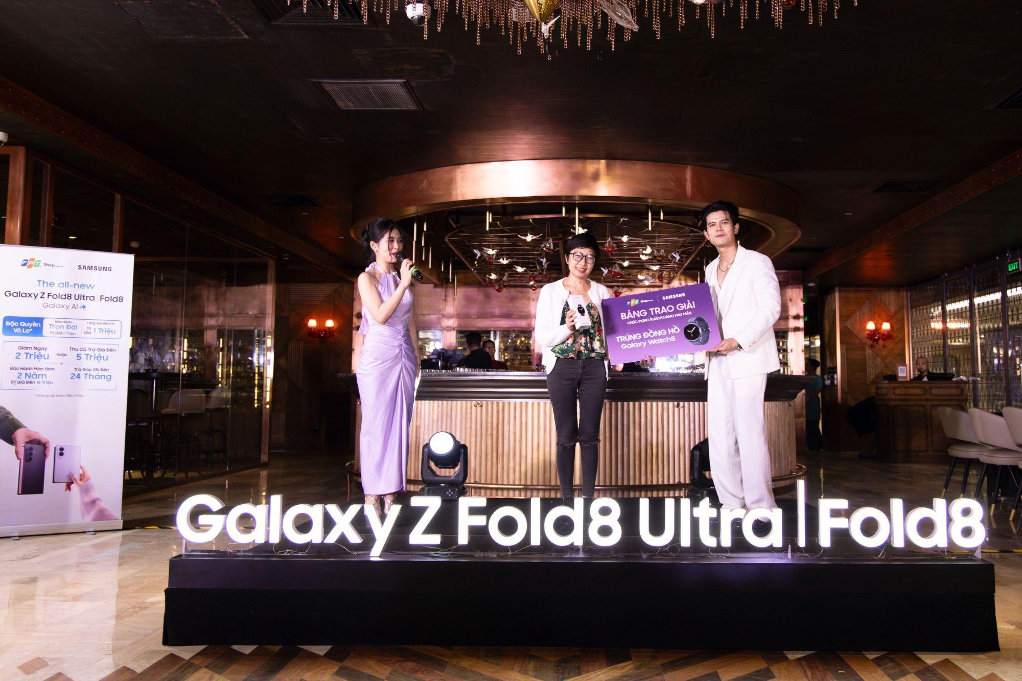 FPT Shop tặng quà hơn 12 triệu đồng cho khách nhận sớm Galaxy Z series mới - Ảnh 3.