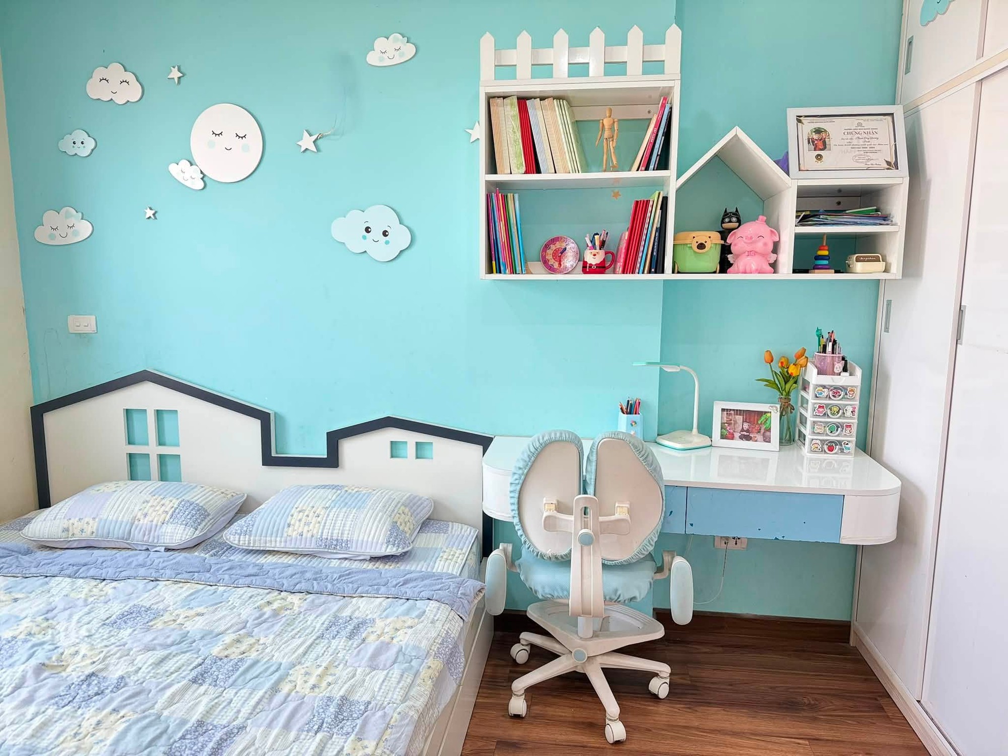 Mẹ 2 con ở H&agrave; Nội biến căn bếp chưa đầy 3m th&agrave;nh kh&ocirc;ng gian gọn g&agrave;ng với 3 ph&uacute;t dọn dẹp "thần tốc" sau mỗi bữa ăn - Ảnh 3.