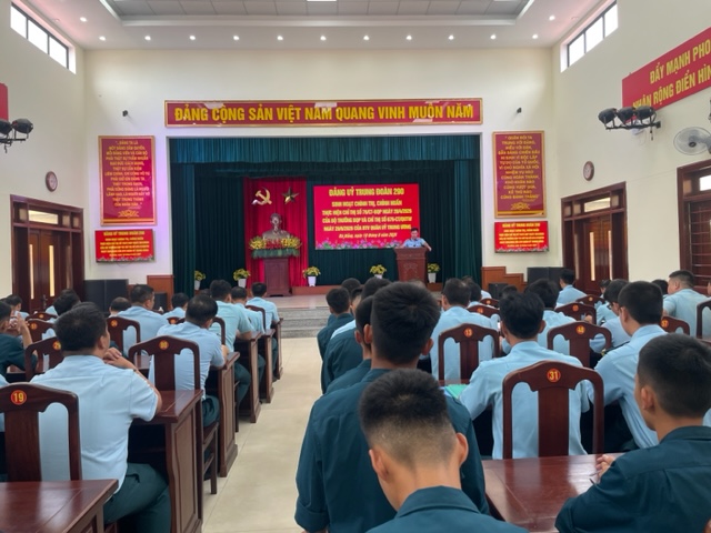 Trung đo&agrave;n Ra đa 290 sinh hoạt ch&iacute;nh trị, chỉnh huấn thực hiện Chỉ thị 76 v&agrave; Chỉ thị 676- Ảnh 4.