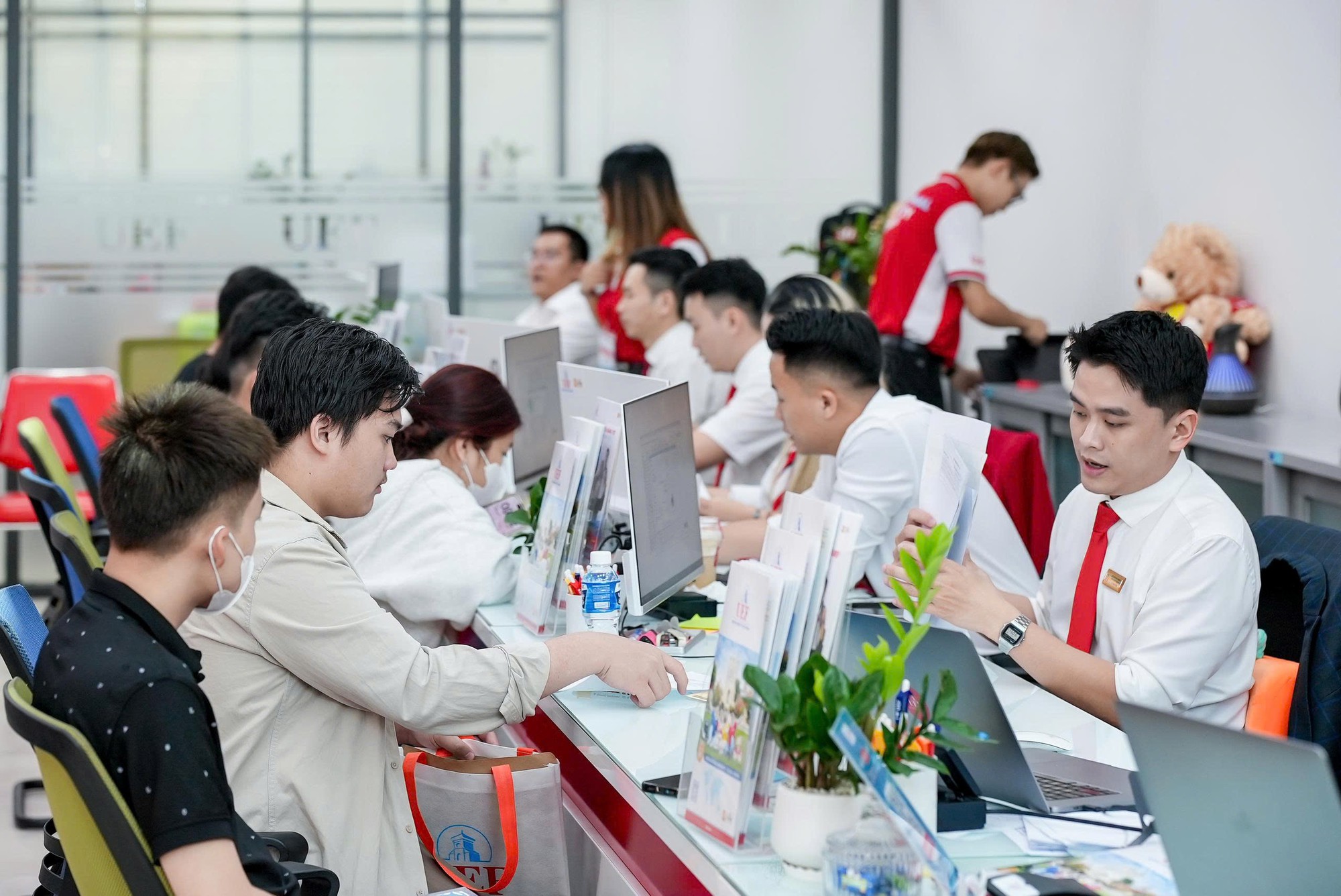 Mở th&ecirc;m cơ hội v&agrave;o đại học cho th&iacute; sinh chưa đạt nguyện vọng 1 - Ảnh 1.