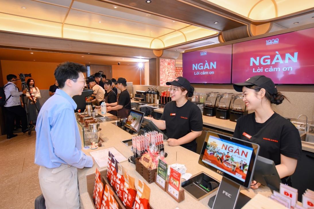 Bài toán hoá giải “lời nguyền quy mô” của các chuỗi cà phê Việt - Ảnh 2.