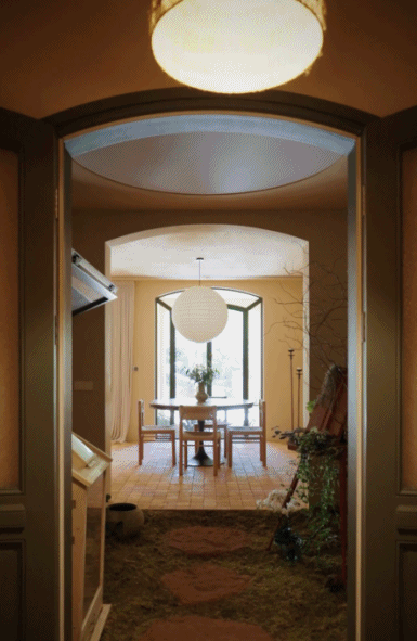 Người phụ nữ 33 tuổi cải tạo căn nhà bỏ hoang thành tổ ấm 680m²: Không phòng khách truyền thống, sống giữa cây xanh như nghỉ dưỡng mỗi ngày- Ảnh 6.