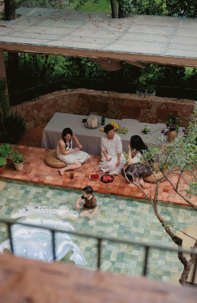 Người phụ nữ 33 tuổi cải tạo căn nhà bỏ hoang thành tổ ấm 680m²: Không phòng khách truyền thống, sống giữa cây xanh như nghỉ dưỡng mỗi ngày- Ảnh 3.