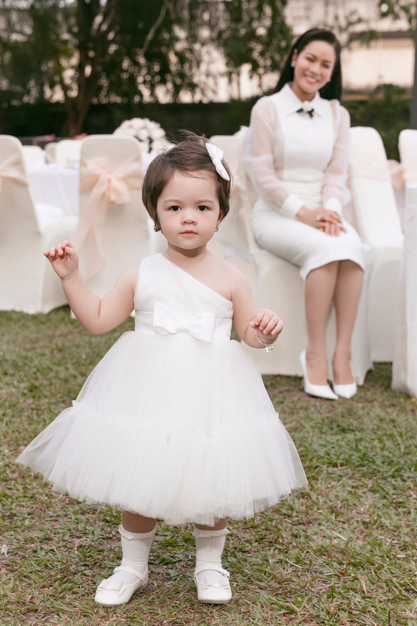 &Aacute;i nữ của Nhật Kim Anh: &ldquo;Giao diện&rdquo; lai T&acirc;y nhưng &ldquo;hệ điều h&agrave;nh&rdquo; đ&uacute;ng chuẩn em b&eacute; miền T&acirc;y - Ảnh 15.