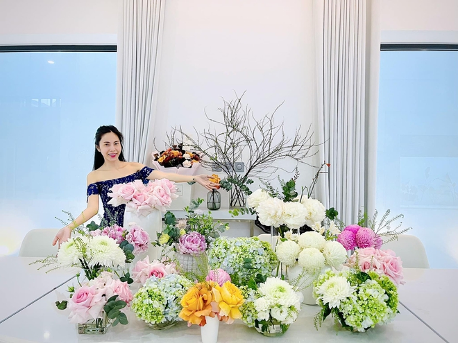 Biệt thự trắng 300m2 của ca sĩ Thủy Ti&ecirc;n- Ảnh 9.