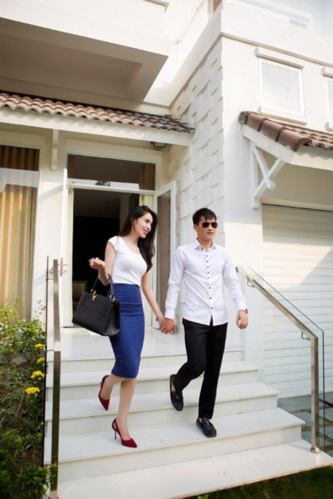 Biệt thự trắng 300m2 của ca sĩ Thủy Ti&ecirc;n- Ảnh 2.