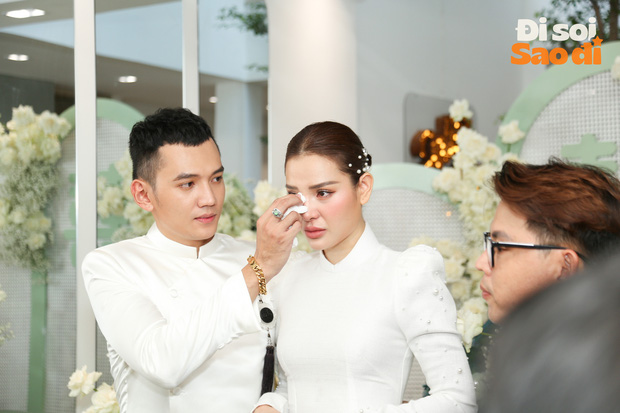 Mẹ đơn th&acirc;n Vbiz được đại gia kim cương si m&ecirc;: 
