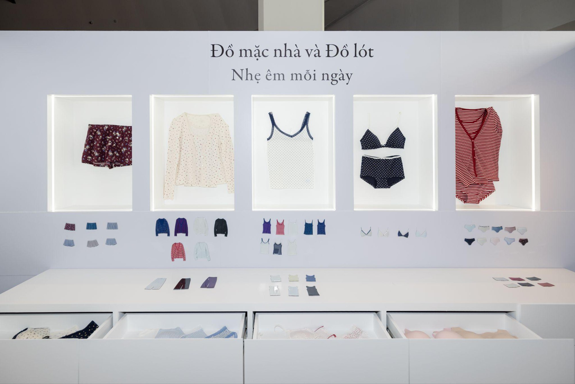 BST Đồ mặc nhà và đồ lót Thu/Đông 2026 qua góc nhìn của Giám đốc Sáng tạo UNIQLO - Clare Waight Keller- Ảnh 3.