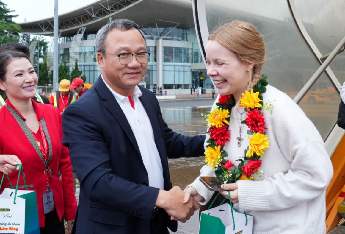 Vietjet nối lại 5 đường bay đến Đà Lạt, đưa thành phố ngàn hoa gần hơn với du khách cả nước- Ảnh 2.