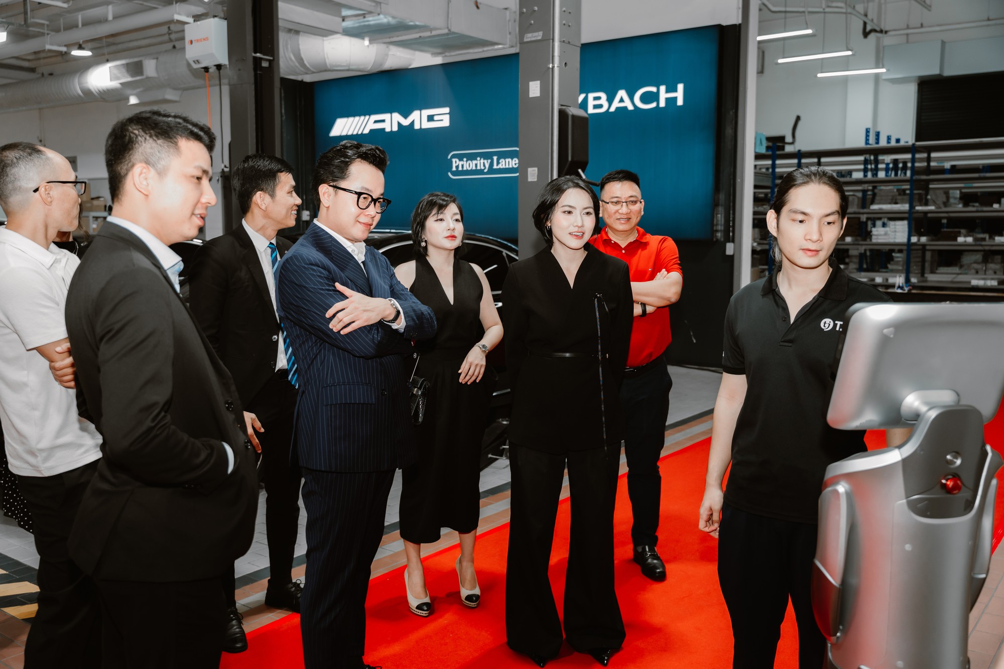 Mercedes-Benz Vietnam Star Automobile: Chuẩn mực mới của sự sang trọng- Ảnh 3.