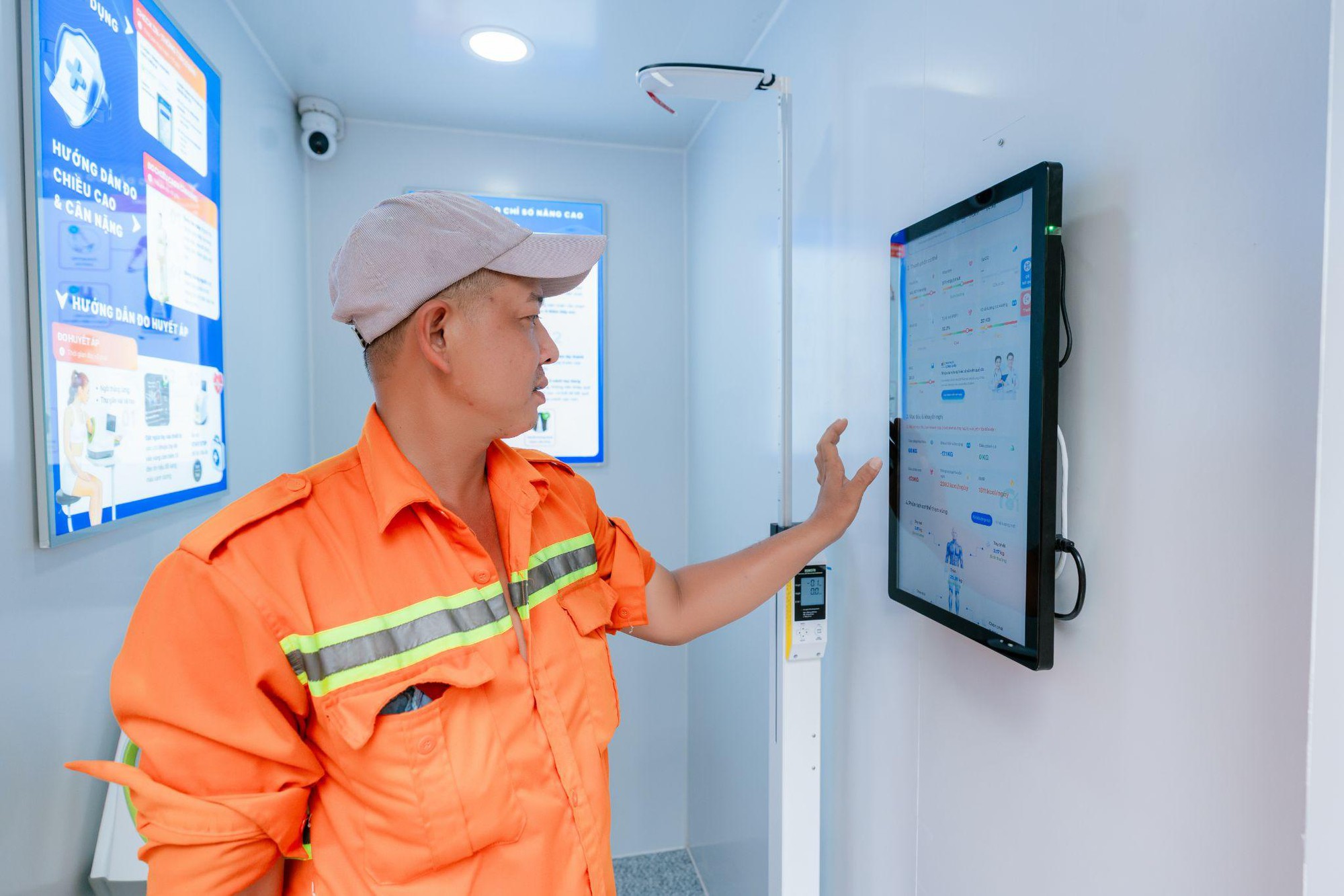 Một sáng kiến cải cách hành chính của Công an TP.HCM đang đưa tiện ích số “bám rễ sâu” hơn vào đời sống- Ảnh 5.