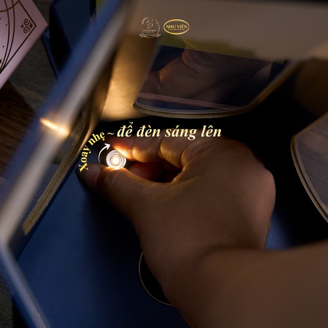 Thắp s&aacute;ng được, lưu giữ được: Hộp b&aacute;nh trung thu khiến cả văn ph&ograve;ng bỏ họp 10 ph&uacute;t để đập hộp - Ảnh 9.
