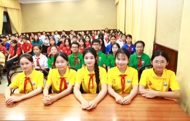 Bồi đắp t&igrave;nh y&ecirc;u Tổ quốc từ những trải nghiệm lịch sử - Ảnh 3.