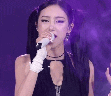 Tứ đại mỹ nhân showbiz "flex" sắc vóc đẹp điên đảo: Thần thái "bén ngót từng centimet" ai cũng đổ rạp! - Ảnh 9.