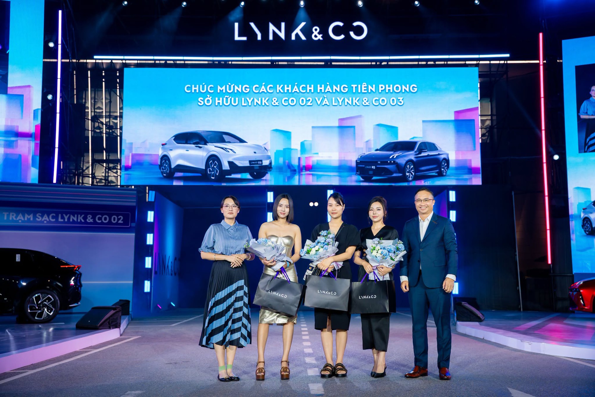 H&agrave;nh tr&igrave;nh ra đời mẫu xe thuần điện đầu ti&ecirc;n của Lynk & Co: Từ khởi đầu ở Thụy Điển cho đến l&uacute;c đặt ch&acirc;n tới Việt Nam - Ảnh 3.