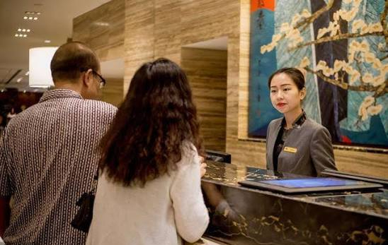 Đừng để kỳ nghỉ lễ 5 ngày biến thành 2 tháng trả nợ: 5 khoản nên tính trước khi đặt phòng- Ảnh 2.