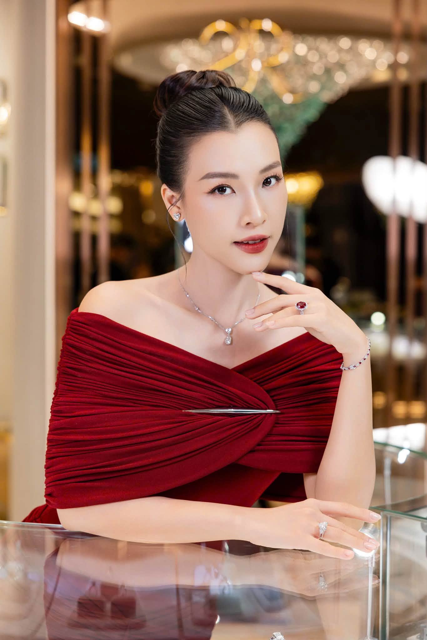 ho&agrave;ng oanh  - Ảnh 7.