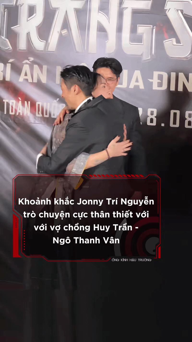 Huy Trần lên tiếng sau cái ôm của Ngô Thanh Vân và Johnny Trí Nguyễn - Ảnh 1. Huy Trần lên tiếng sau cái ôm của Ngô Thanh Vân và Johnny Trí Nguyễn - Ảnh 1.