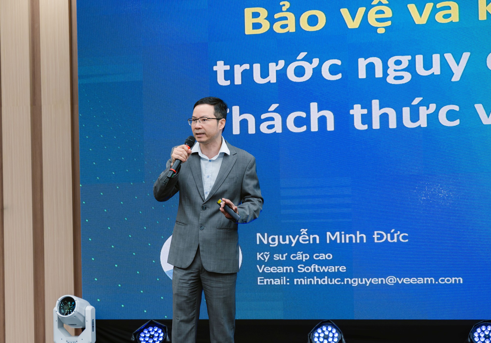 Bùng nổ các giải pháp công nghệ được trình diễn trong sự kiện chuyển đổi số tại Quảng Ngãi- Ảnh 4.