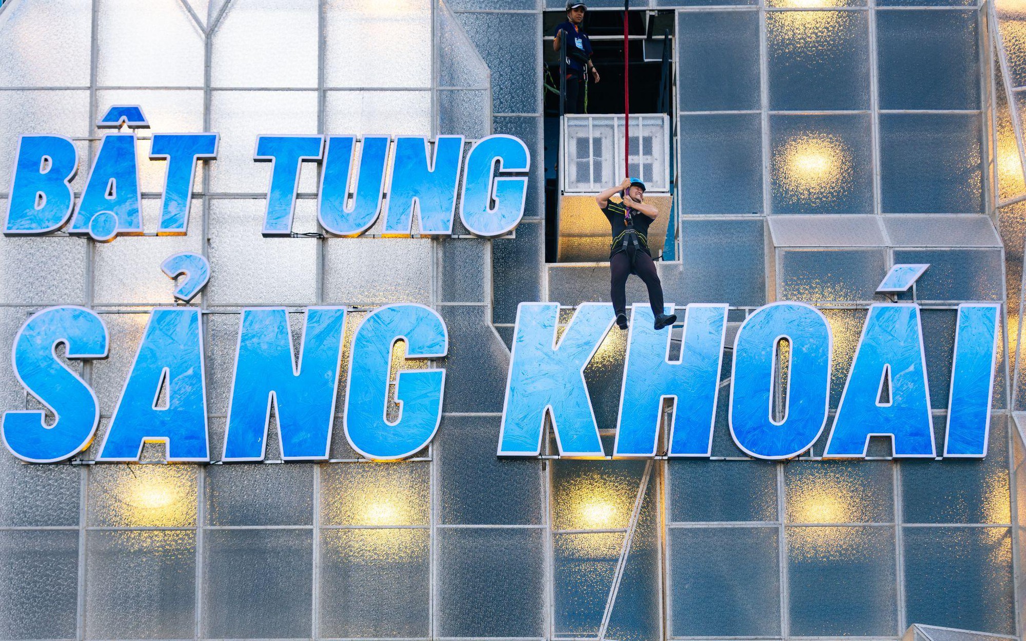 Trải nghiệm từng thu hút hơn 1.000 cú nhảy trên cao sắp đến Đà Nẵng dịp Lễ 2/9- Ảnh 2.