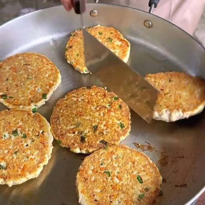 Đậu phụ đừng nấu canh, rán hoặc sốt cà chua nữa: Đây là công thức "hô biến" đậu phụ mới lạ, siêu ngon- Ảnh 5.