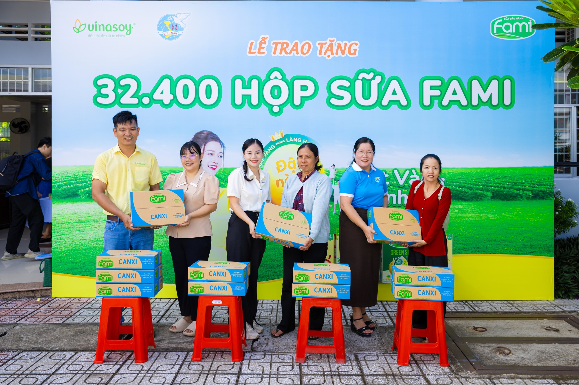 “Hạt vàng tự nhiên” tiếp tục hành trình trao dưỡng chất lành đến người dân An Giang- Ảnh 4.