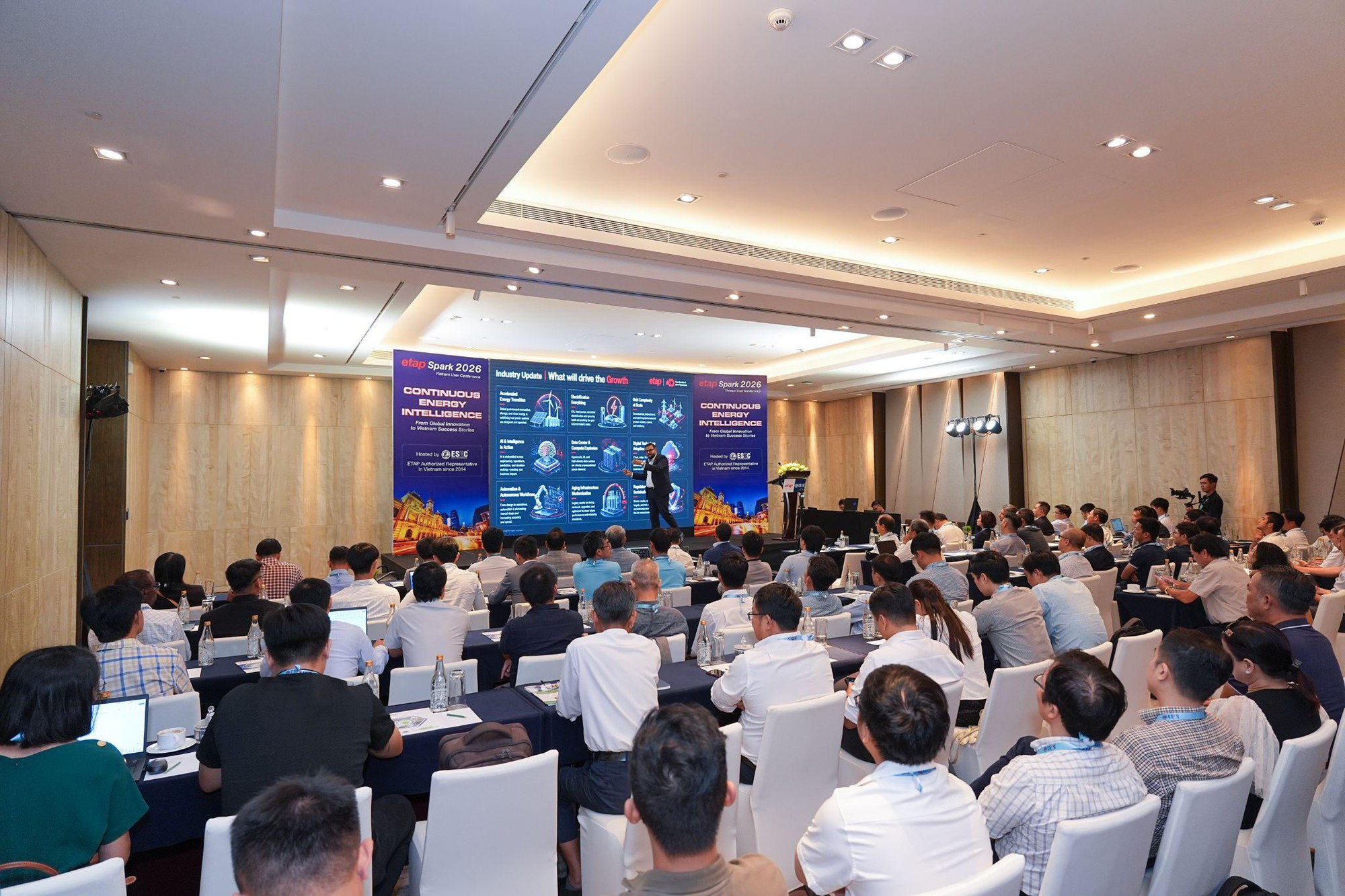 12 năm ESEC đưa c&ocirc;ng nghệ ETAP đến gần hơn với ng&agrave;nh năng lượng Việt Nam - Ảnh 2.
