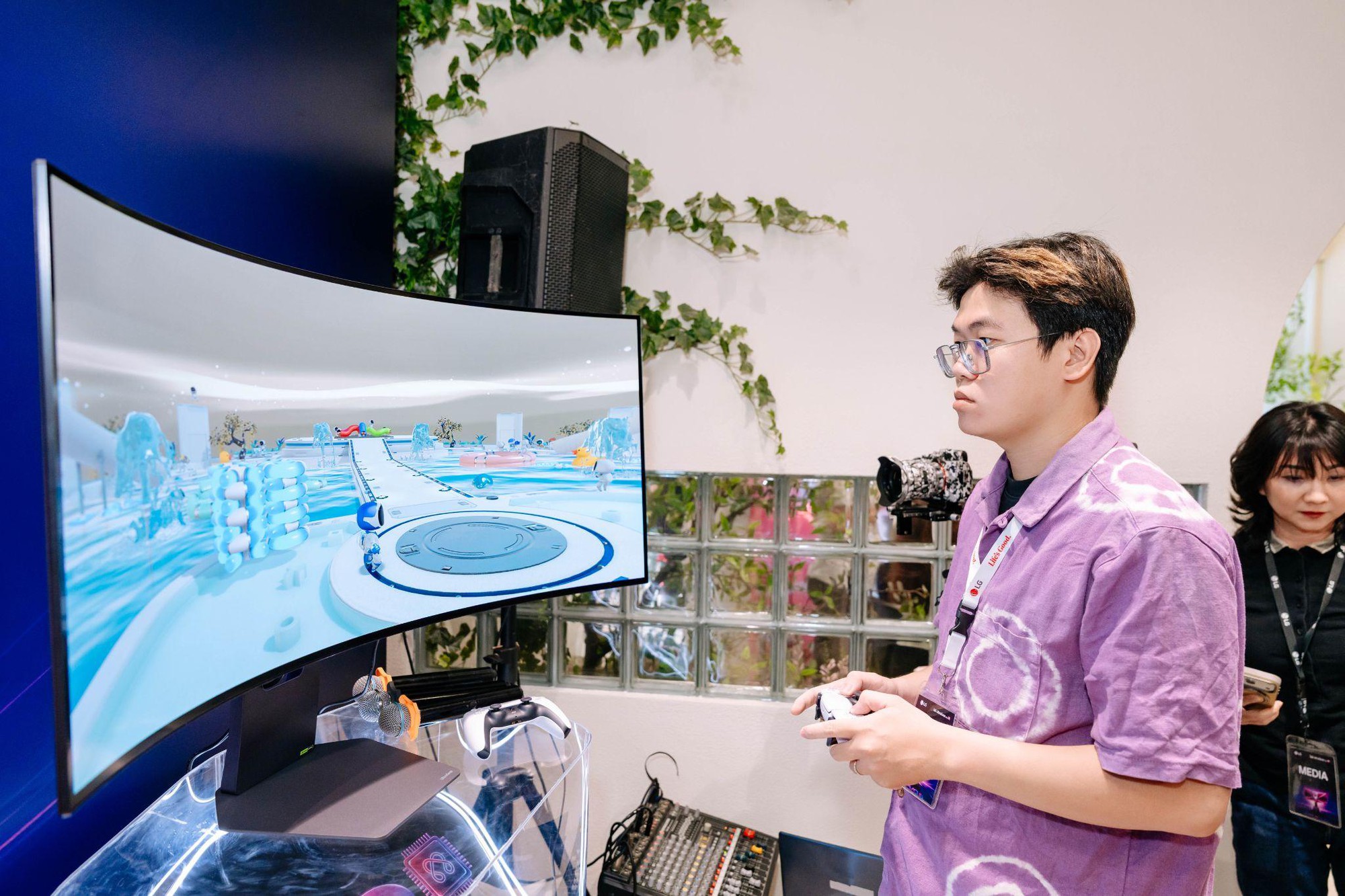 &rlm;N&acirc;ng tầm trải nghiệm gaming với m&agrave;n h&igrave;nh LG UltraGear evo AI OLED 5K2K&rlm; - Ảnh 1.