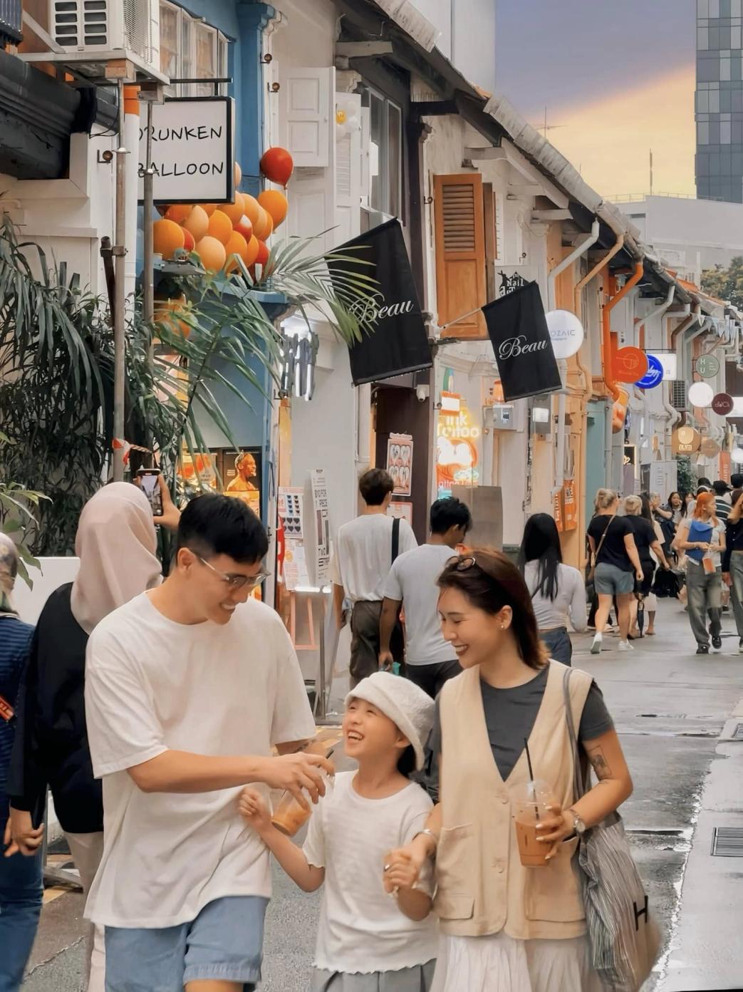 Theo ch&acirc;n Gia đ&igrave;nh Cam Cam &ldquo;qu&eacute;t sạch&rdquo; 5 điểm vui chơi nổi tiếng nhất Singapore- Ảnh 3.