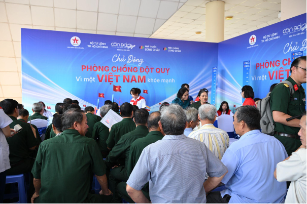 Chuỗi nhà thuốc hiện diện tại Côn Đảo: Long Châu "đi thật xa để đến thật gần" người dân- Ảnh 6.