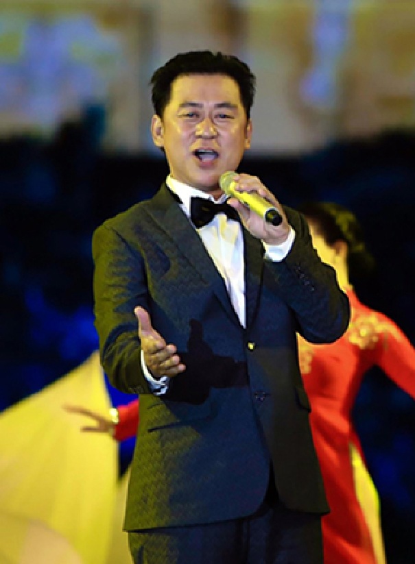 Nam NSND l&agrave; thạc sĩ n&oacute;i thẳng: "Kh&ocirc;ng thể nghĩ m&igrave;nh học nhiều, tr&igrave;nh độ cao hơn m&agrave; đ&ograve;i nhiều tiền hơn"- Ảnh 1.