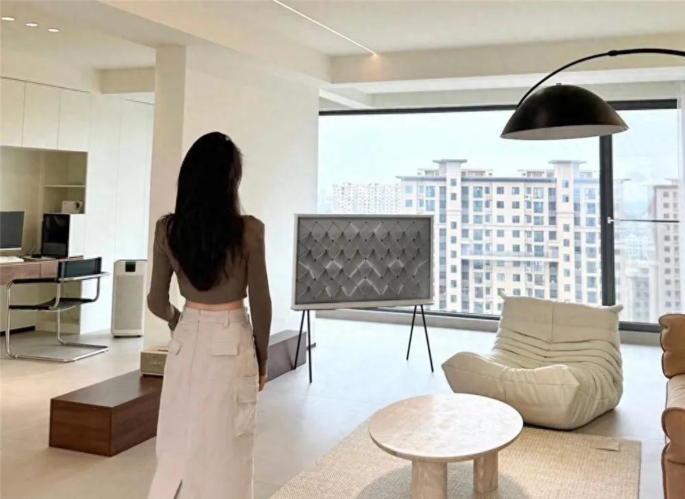Số tiền tiết kiệm khi mua căn hộ tầng trên cùng đã bị tiêu hết, nhưng sau 2 năm tôi vẫn thấy hoàn toàn xứng đáng - Ảnh 1.