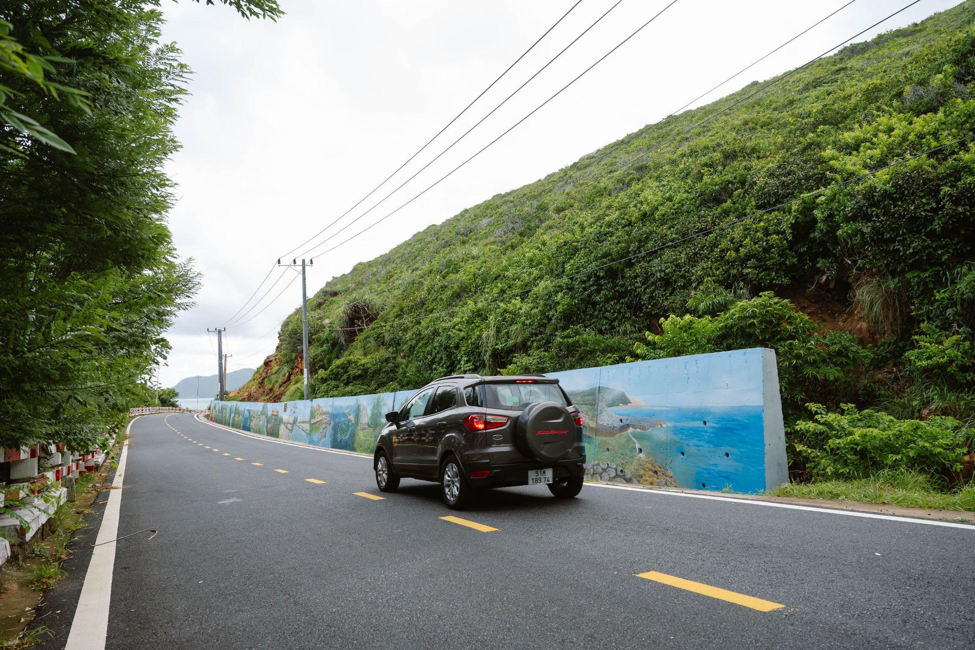 Nippon Paint kh&aacute;nh th&agrave;nh b&iacute;ch họa &ldquo;Việt Nam Tươi Đẹp&rdquo; ch&agrave;o đ&oacute;n du kh&aacute;ch tại C&ocirc;n Đảo - Ảnh 4.