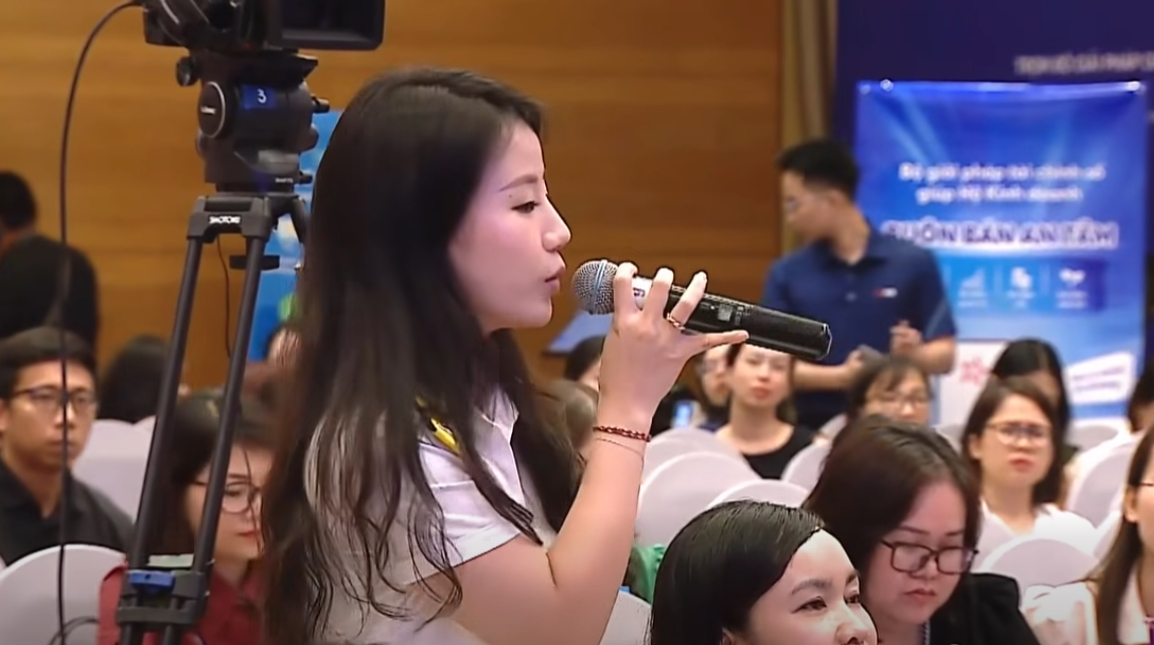 Nữ c&aacute;n bộ thuế l&agrave; tiểu thư RMIT từng quản l&yacute; kh&aacute;ch sạn gia đ&igrave;nh từ thời sinh vi&ecirc;n, kh&iacute; chất g&acirc;y ch&uacute; &yacute; tr&ecirc;n s&acirc;n golf- Ảnh 3.