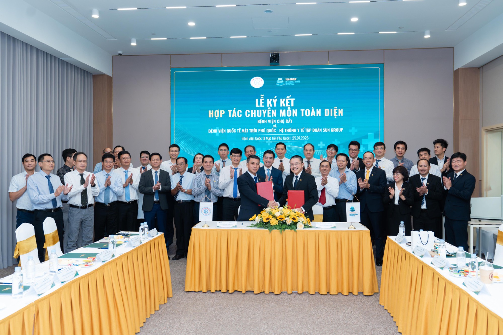 Y tế Ph&uacute; Quốc trước thềm APEC 2027: Từ bệnh viện hiện đại đến hệ sinh th&aacute;i chuy&ecirc;n m&ocirc;n- Ảnh 2.
