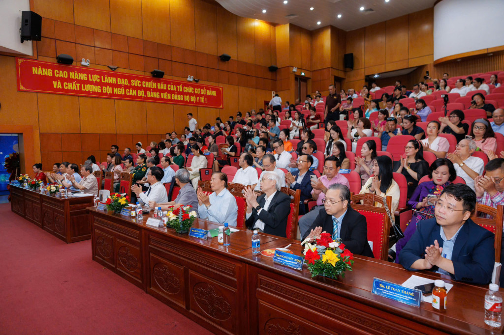 Hội thảo “Tuân thủ quy định – Nâng cao chất lượng – Phát triển thị trường chăm sóc sức khỏe, sắc đẹp bền vững”
- Ảnh 5.