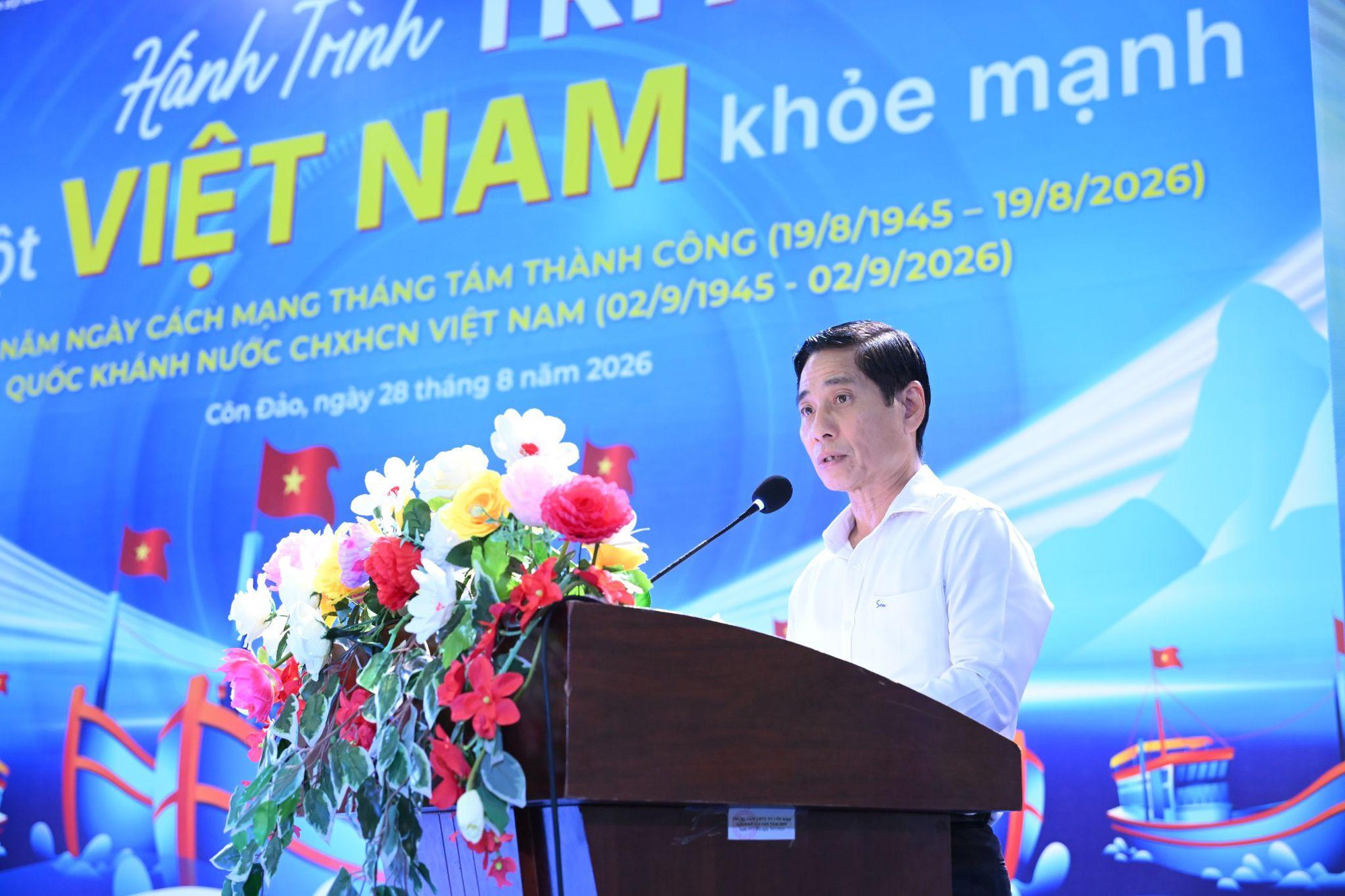 Long Ch&acirc;u nối d&agrave;i h&agrave;nh tr&igrave;nh tri &acirc;n tại v&ugrave;ng đảo tiền ti&ecirc;u thi&ecirc;ng li&ecirc;ng C&ocirc;n Đảo- Ảnh 3.