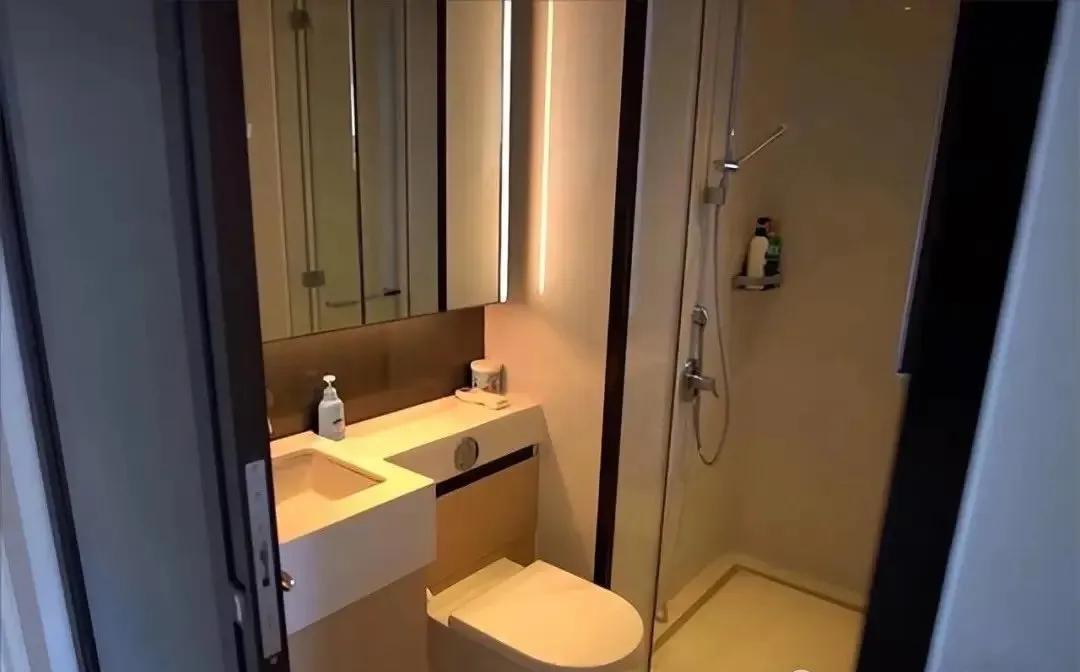 C&ocirc; g&aacute;i sống trong căn hộ chỉ 7m&sup2;: Tận dụng từng centimet, nh&igrave;n c&aacute;ch sắp xếp mới hiểu nh&agrave; nhỏ vẫn c&oacute; thể rất dễ chịu- Ảnh 5.