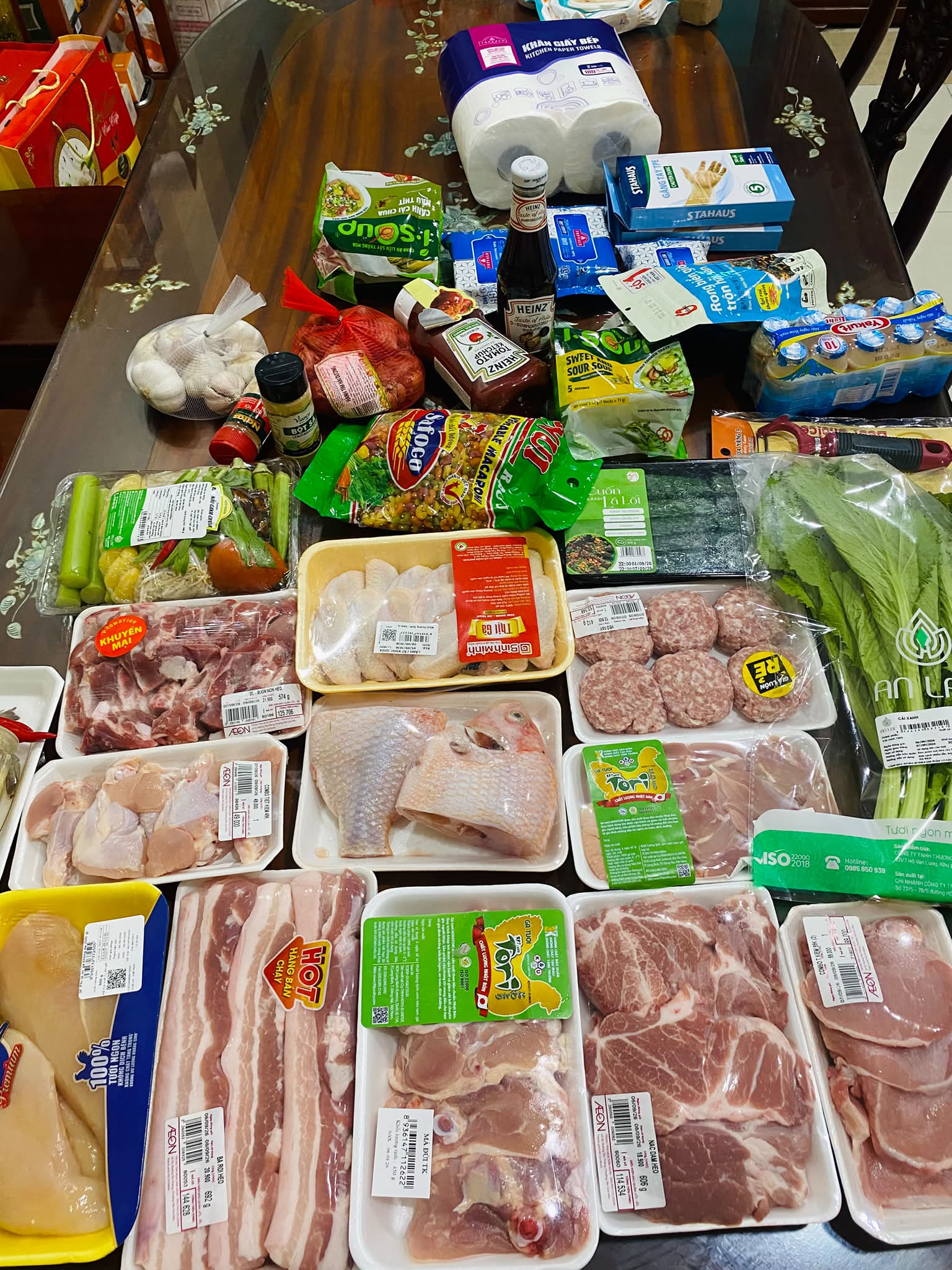 Mẹ đảm tiết lộ c&aacute;ch chi 1,5 triệu mua thực phẩm cả tuần: Kh&ocirc;ng đi chợ v&igrave; "cầm 500k cũng hết 500k" - Ảnh 1.