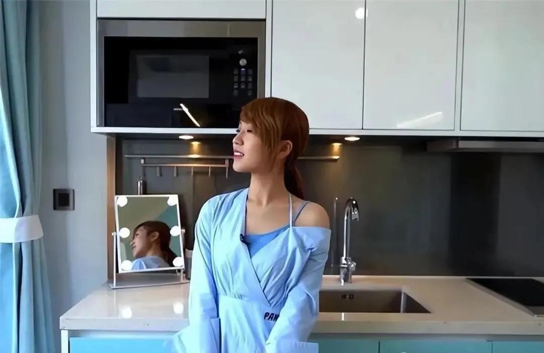 C&ocirc; g&aacute;i sống trong căn hộ chỉ 7m&sup2;: Tận dụng từng centimet, nh&igrave;n c&aacute;ch sắp xếp mới hiểu nh&agrave; nhỏ vẫn c&oacute; thể rất dễ chịu- Ảnh 2.