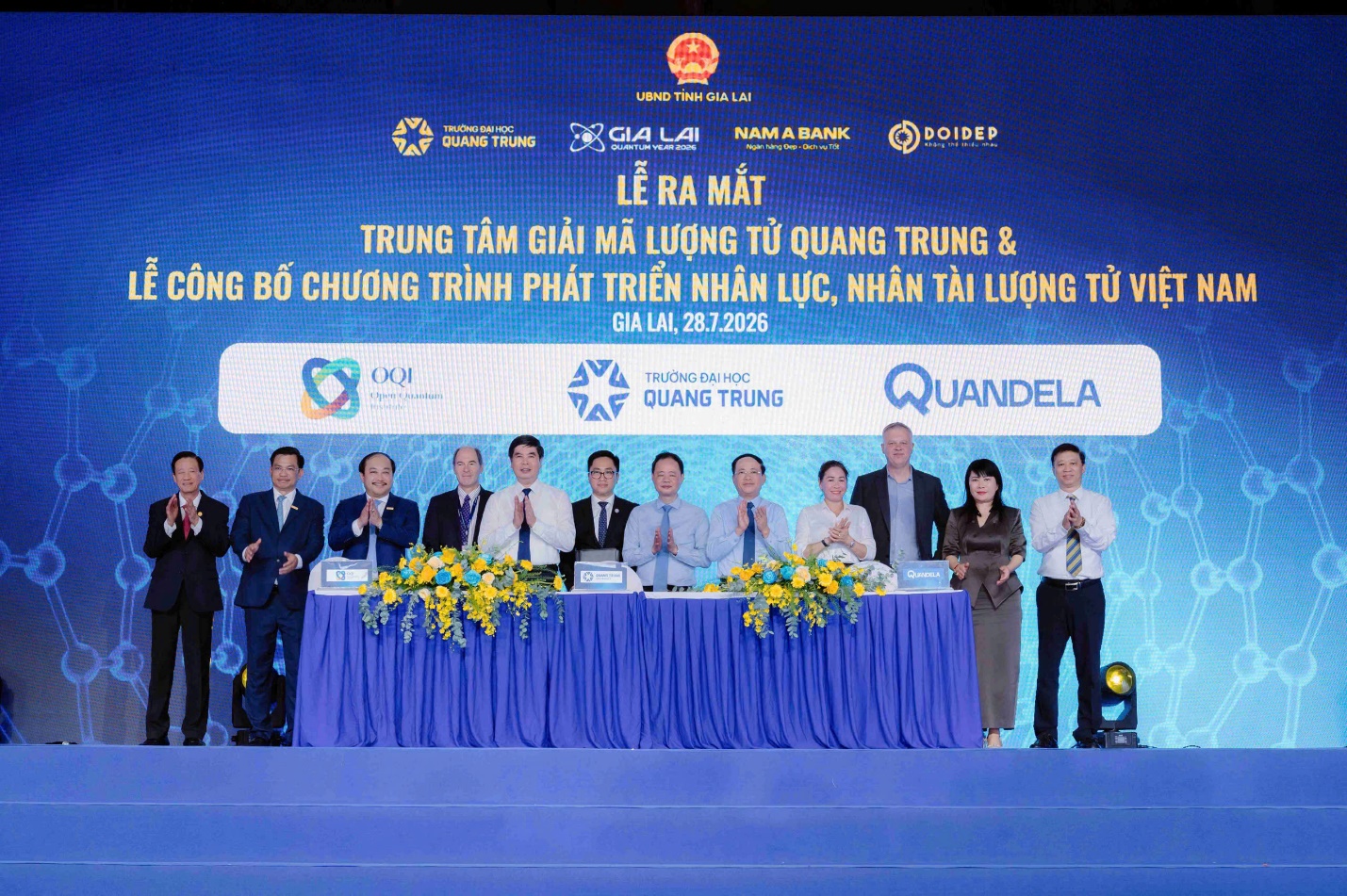 Ngân hàng đồng hành thúc đẩy năng lực tính toán lượng tử tầm vóc quốc tế - Ảnh 1.