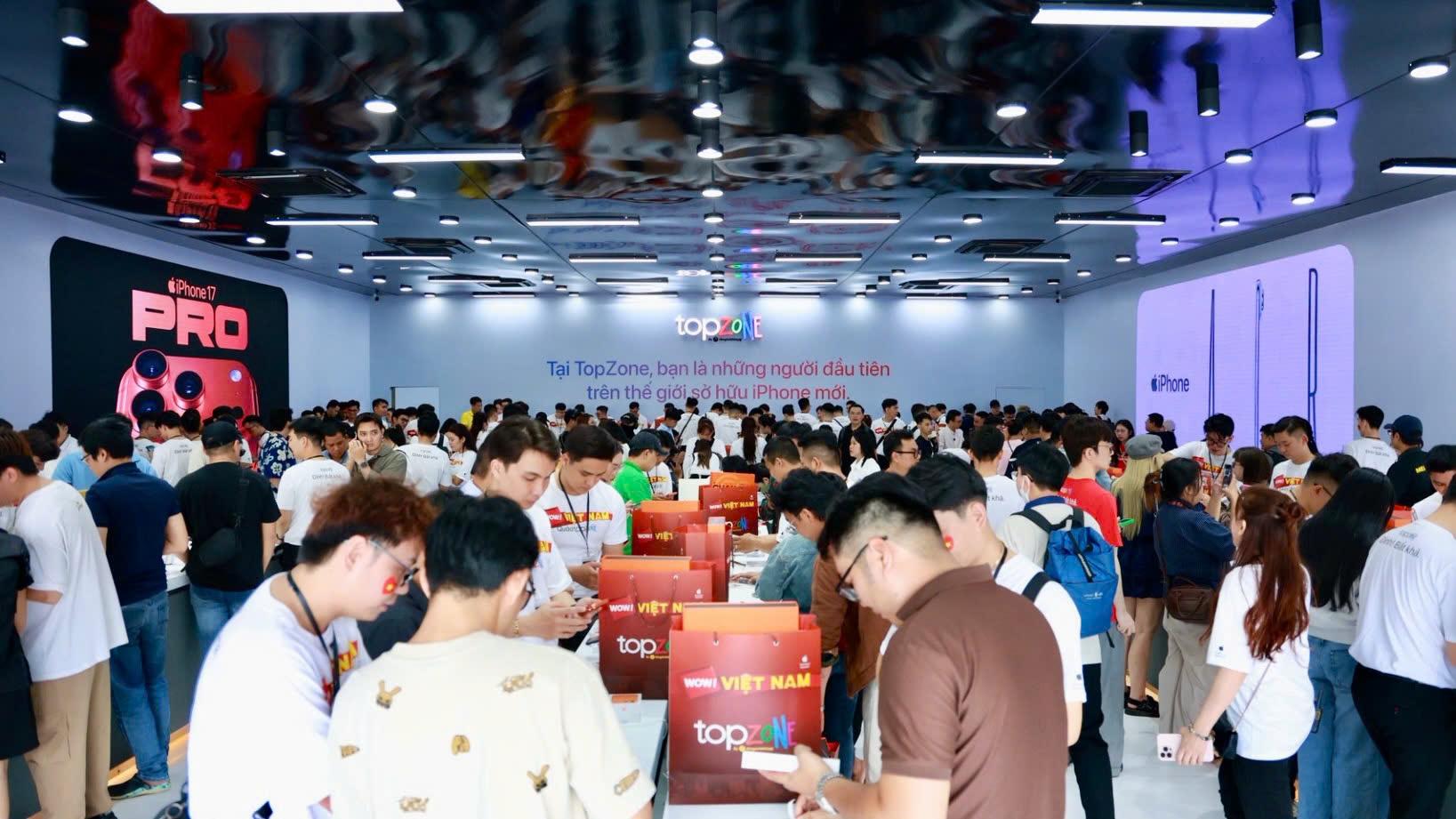 Mua iPhone 18 Pro tại TopZone, nhận nhiều ưu đ&atilde;i hấp dẫn- Ảnh 3.